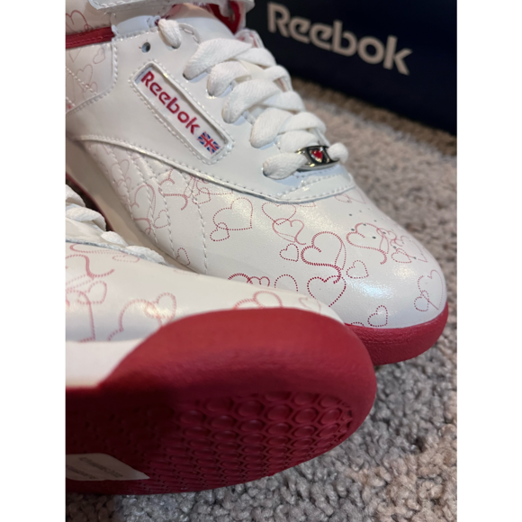 Reebok Freestyle HI high Valentine’s Day Shoes Sneakers Heart white Women’s 8 - Picture 8 of 8